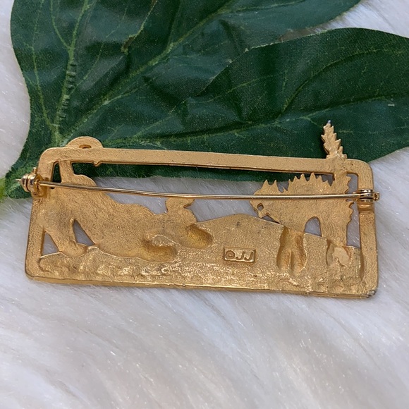 Vintage JJ Dog and Cat Pin - Picture 3 of 16